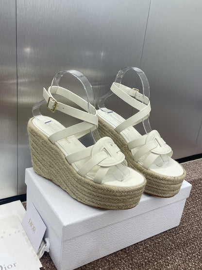 D-CLUB 25S HIGH HEEL WEDGE 100MM IN WHITE CALFSKIN RAFFIA SOLE