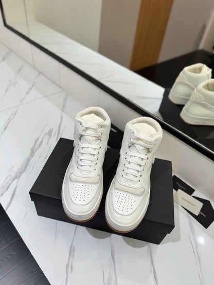 MID-TOP SNEAKERS IN WHITE PERFORATED LAMBSKIN