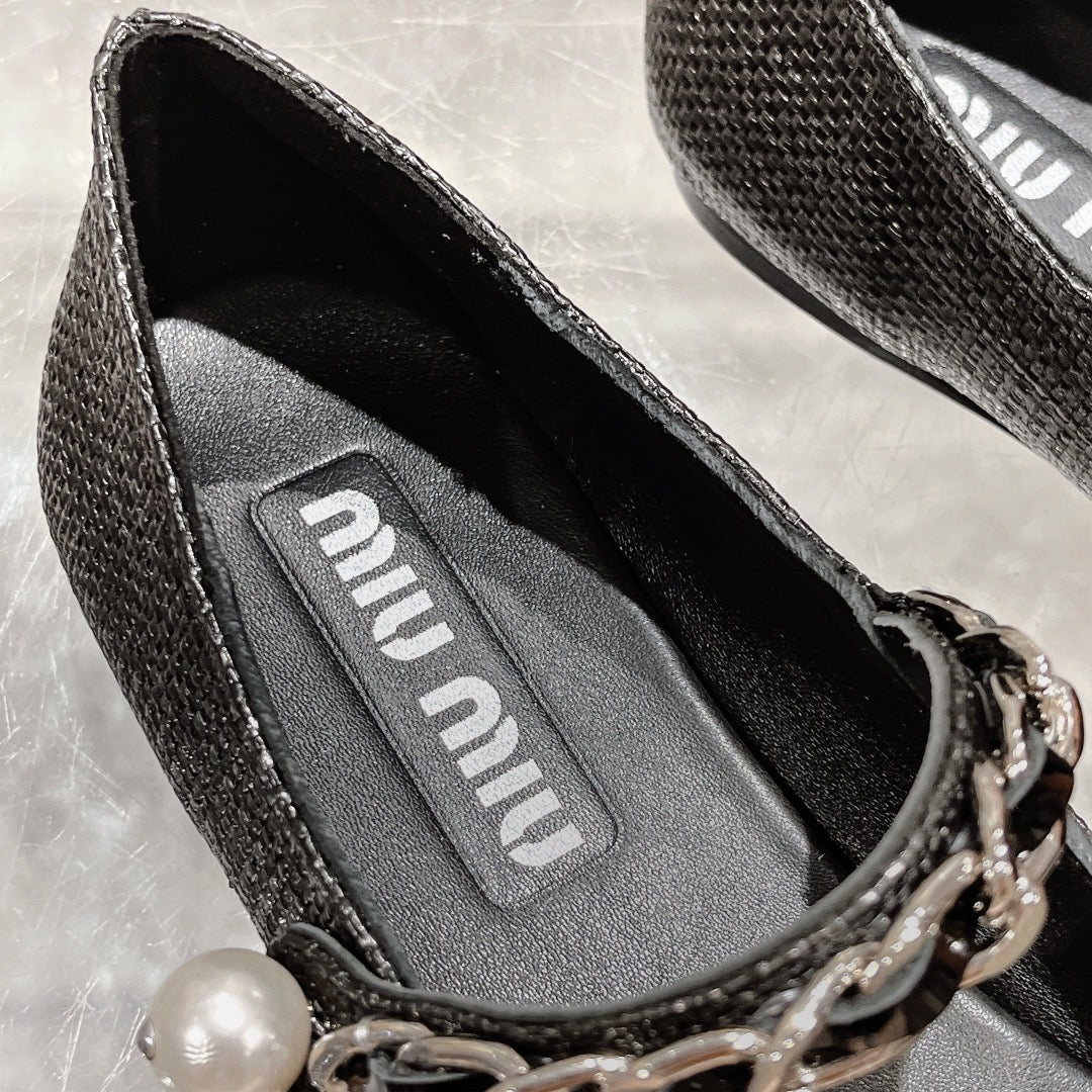 MARY JANE SANDAL CAP TOE BLACK SHEEPSKIN