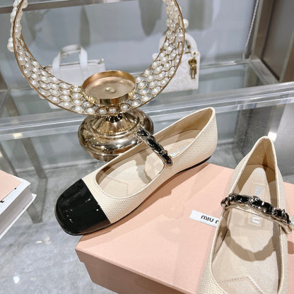 MARY JANE SANDAL CAP TOE BRIGHT CREAM SHEEPSKIN