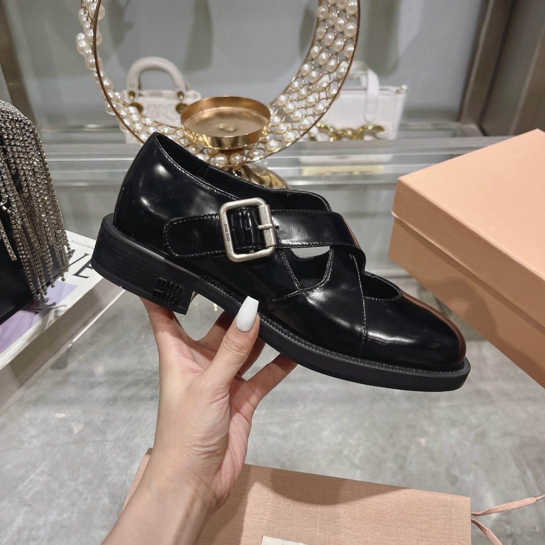 Sandal Black Cowhide With Cross-strap