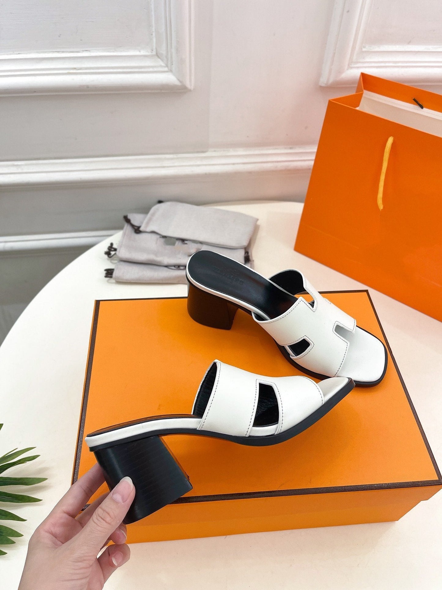 HELIA 60 SANDAL WHITE