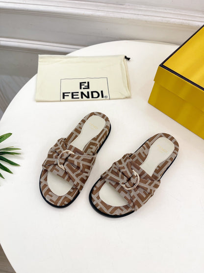 FENDI FLAT SLIPPER IN BROWN MONOGRAM JACQUARD FABRIC WITH GOLD HARDWARE