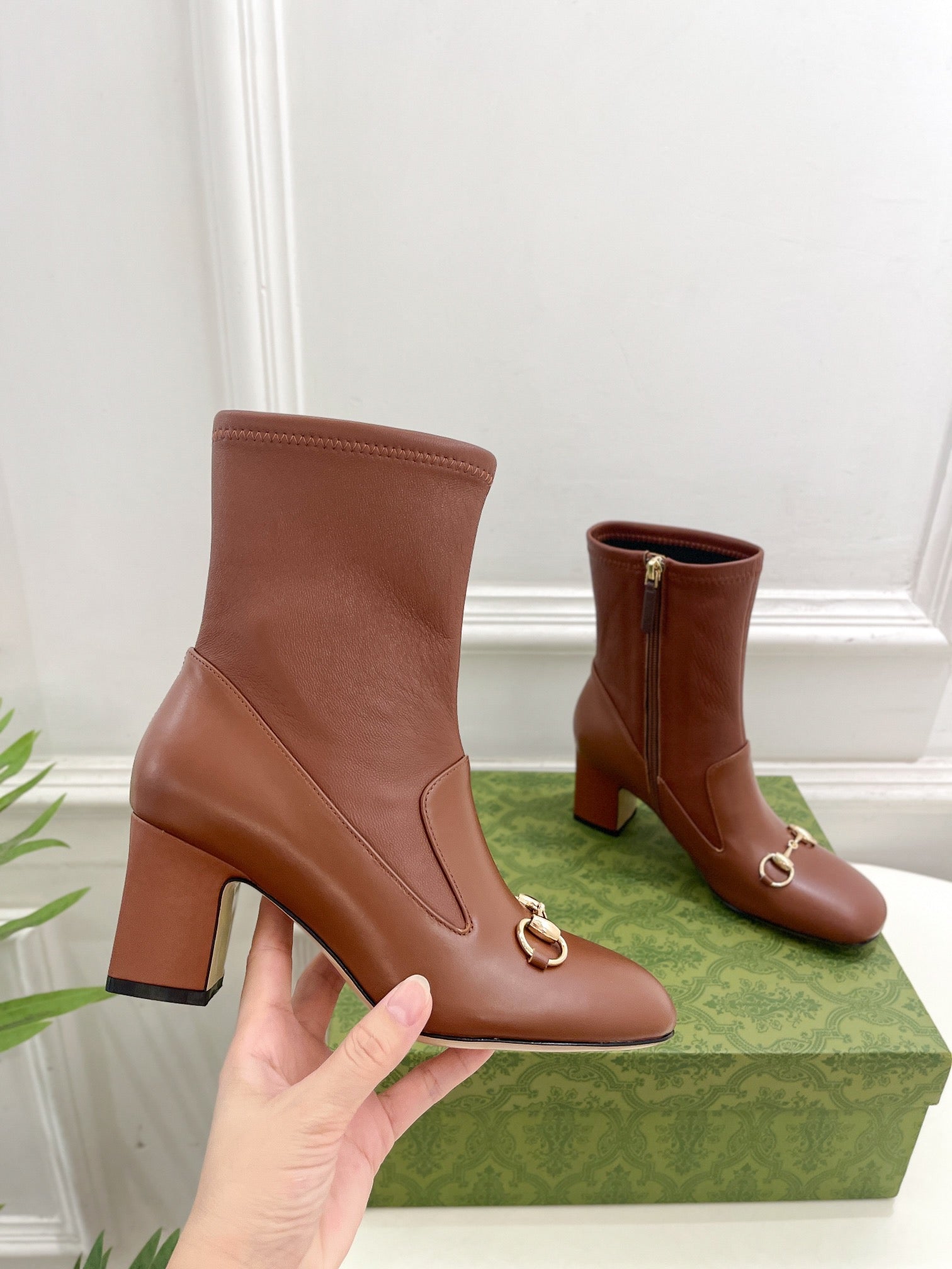 HORSEBIT ANKLE BOOTS 6.5CM IN CINNAMON BROWN SHEEPSKIN