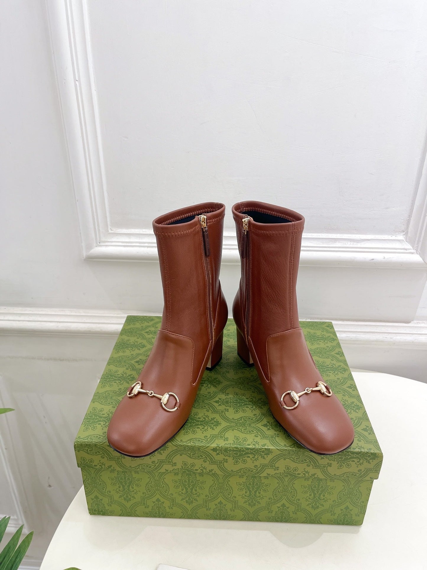 HORSEBIT ANKLE BOOTS 6.5CM IN CINNAMON BROWN SHEEPSKIN
