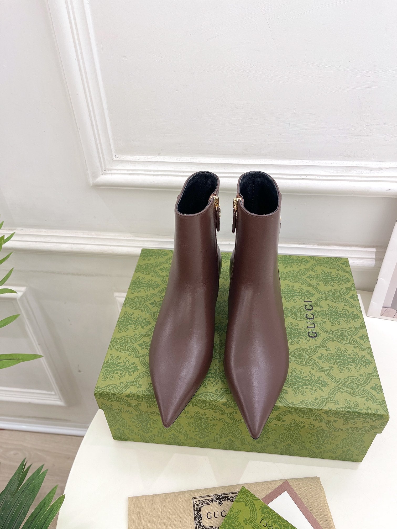 SIGNORIA SHORT BOOTS 4.5CM IN WALNUT BROWN CALFSKIN