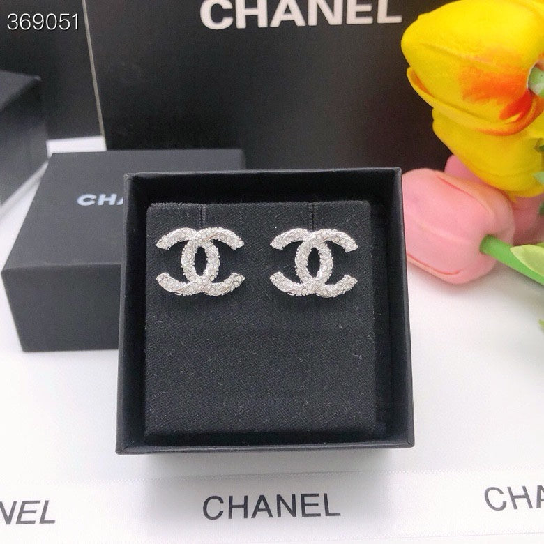 STUD EARRINGS MINI DOUBLE C TWISTED IN SILVER DIAMOND