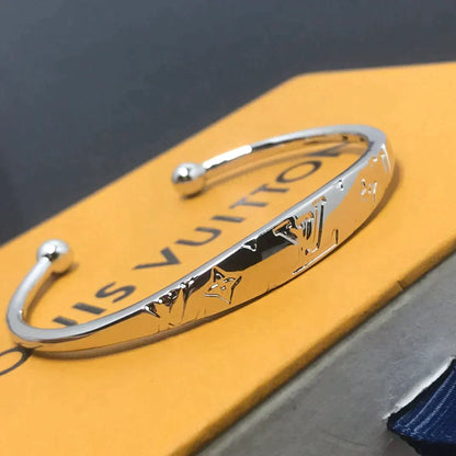 LV HIGH VERSION LETTER OPEN CUFF SILVER BRACELET